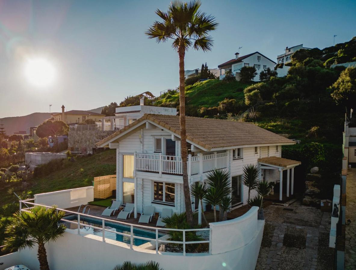Increible Villa De Madera Con Vistas Al Mar Algeciras Esterno foto