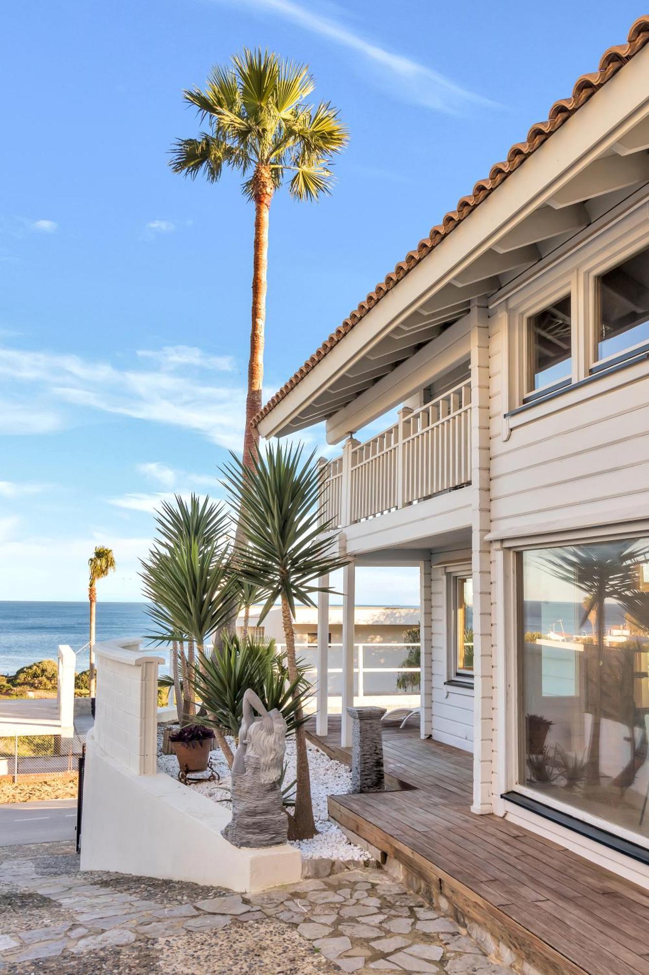 Increible Villa De Madera Con Vistas Al Mar Algeciras Esterno foto
