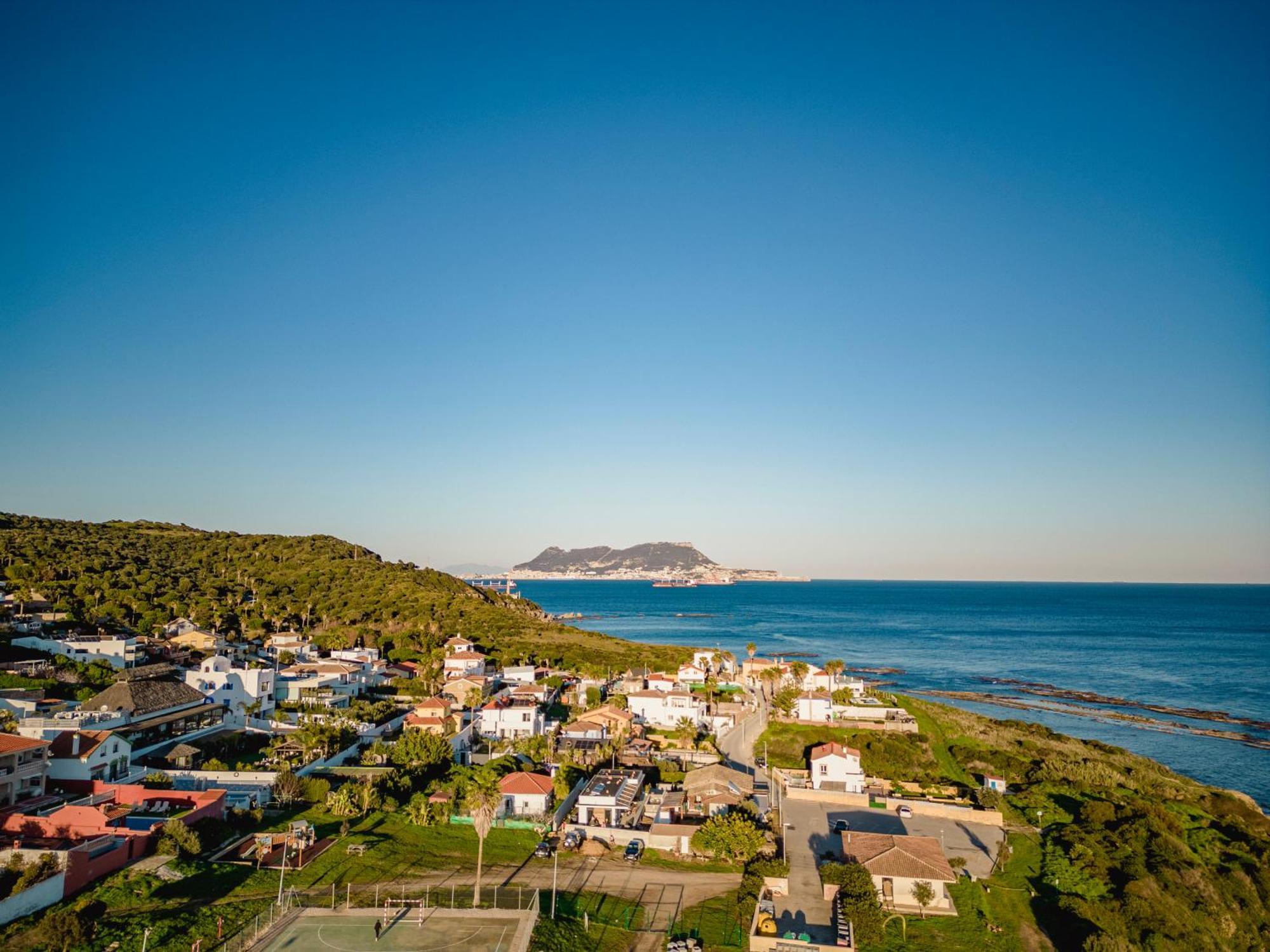 Increible Villa De Madera Con Vistas Al Mar Algeciras Esterno foto